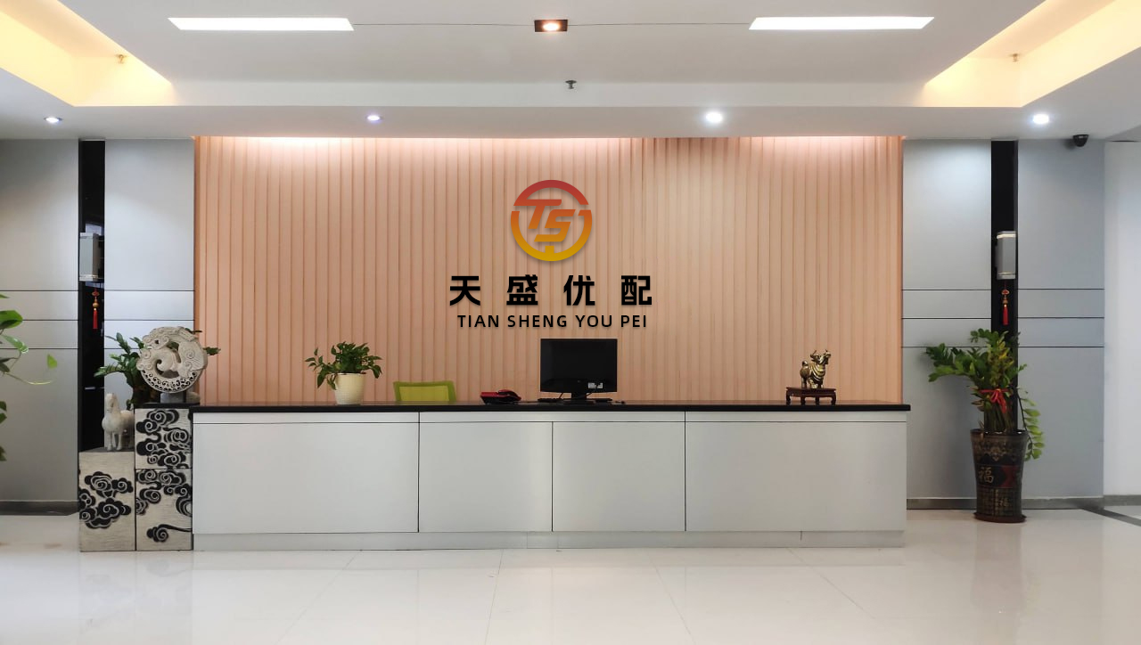 同花财富 有人在二手平台出租LABUBU：日租20元到80元，主要用于婚宴、楼盘开业